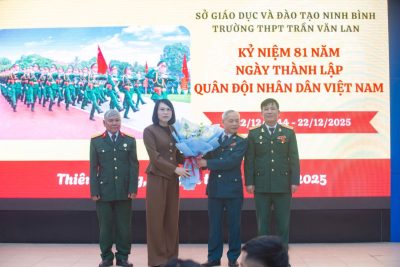 Trường THPT Trần Văn Lan tổ chức kỷ niệm Ngày thành lập Quân đội Nhân dân Việt Nam 22/12
